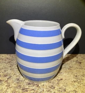 Jarra crema vintage Villeroy & Boch azul a rayas en forma de barril Alemania LEER - Imagen 1 de 13