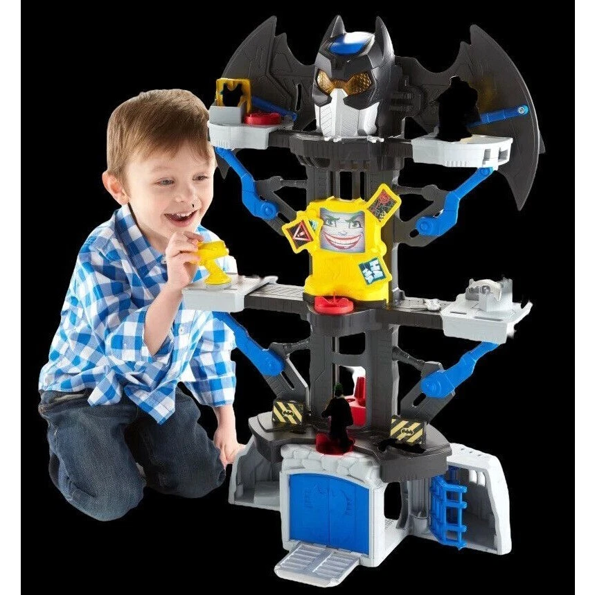 Playset 2014 Mattel Imaginext DC Super Friends Transforming Batcave, 4 Rangers - Image 1 of 4