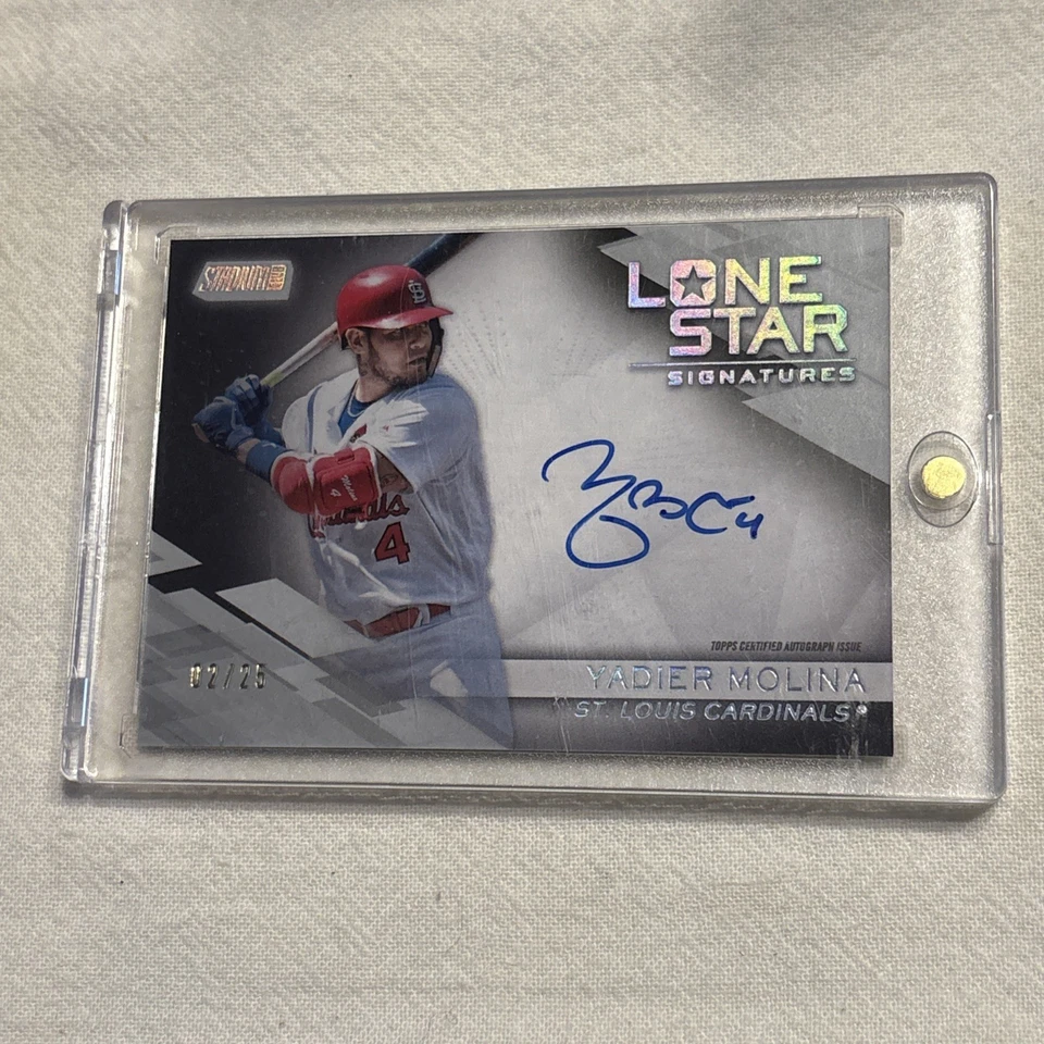 2019 Topps Stadium Club Lone Star Auto Yadier Molina SILVER 2/25 - Image 1 of 4