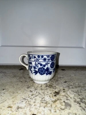Chinese Blue and White Cup - Image 1 of 4