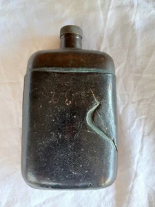 WW1 era Australian hip flask. Metal with leather cover. - Picture 1 of 8