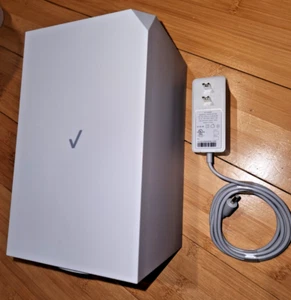 Verizon Internet Gateway WNC-CR200A WiFi6 - Picture 1 of 4