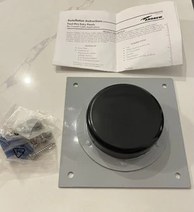 New Old Stock ANDREW SOLUTIONS 252135 4" ALUMINUM ENTRY PANEL 1 PORT, 7”x7” - Picture 1 of 1