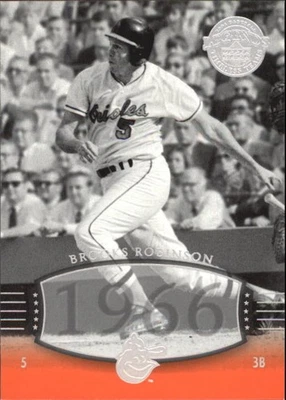 UD Legends Timeless Teams #10 Brooks Robinson 66 2004  Foto 1 de 2