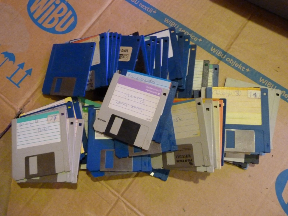 60 alte Amiga Disketten - 3.5 Zoll - ungetestet - Bild 1 von 3