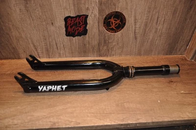Cubsala Yaphet BMX Fork – Black – Used – Minor Cosmetic  1 1/8 in - Threadless - Image 1 of 4