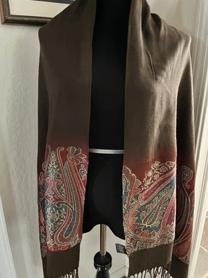 Lana Etro, Poli, Seda, Cachemira Italia 28 x 66+ Flecos Marrón Envoltura Rojo Paisley Foto 1 de 4
