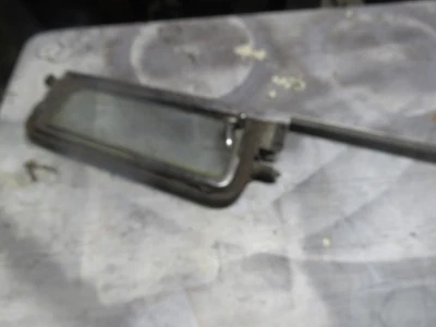 Ford Mercury 1955 1956 2 y 4 puertas poste paso ventana derecha ventilación montaje FoMoCo Foto 1 de 4