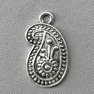 Western Paisley Charms 23x13mm Antique Silver Plated Alloy Q24 Per Pkg - Picture 1 of 2