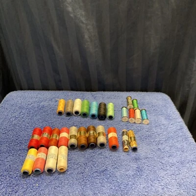 Lot Of Metallic/ Polyester Embroidery Thread Samoilov & Kreinik Thread     C1 - Image 1 of 4