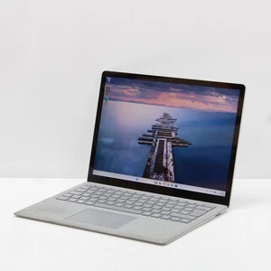 Microsoft Surface Laptop 2 Windows 11 Pro 13" Intel Core i7 8650U 8GB 256GB SSD - Picture 1 of 14