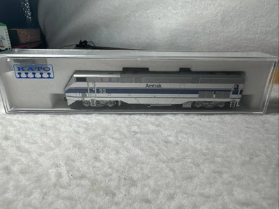 Kato N Scale Amtrak GE-P42 Diesel Genesis Locomotive For Train Set Layout #52 - Image 1 of 4