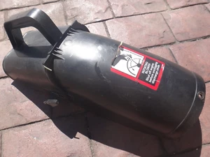 Conjunto de caño de canalón para soplador de nieve John Deere TRS-21 - M94585 M94584 M94587 - Imagen 1 de 5