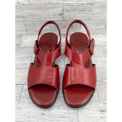 SAS San Antonio Shoemakers Red Leather Tripad Comfort Sandals Women's Size 8 M - Image 1 of 4