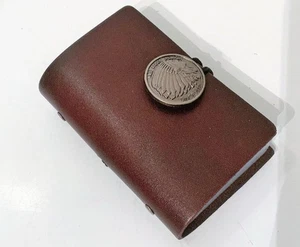 LEATHER CREDIT CARD HOLDER WITH RED MOON DESIGN CONCHO BUTTON - Picture 1 of 4