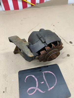 1966 69 1970 OLDSMOBILE 350 330 V8 CUTLASS Alternator Generator BRACKET Cadillac - Image 1 of 4