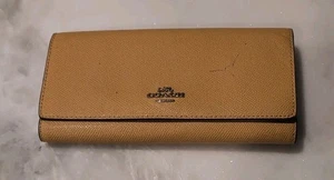 Coach C5578 Honeycomb Yellow Trifold Long Wallet Cross-grain Pebble - Picture 1 of 8