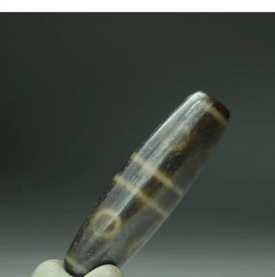 Agata antigua indo/tibetana anterior a 1800 8 ojos 4 líneas cuentas Dzi 12*42 mm Foto 1 de 4