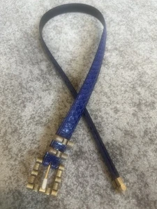 Cinturón Carlisle piel de serpiente azul y hebilla dorada L - Imagen 1 de 8