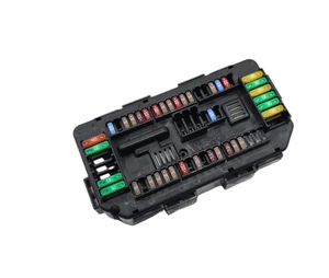 CENTRALINA PORTA FUSIBILI PER BMW Serie 2 Coupé (F22) 61149389068 B47 D20 A Die - Foto 1 di 13