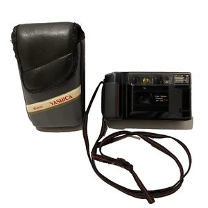 Yashica T2 Carl Zeiss Tessar f/3.5 analoge Kleinbildkamera mit Tasche für Ersatzteile - Bild 1 von 12