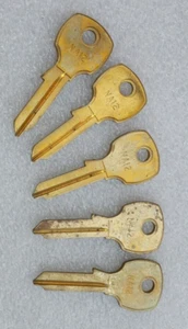 Llave en blanco de latón NA12 5 piezas Cole National U.S.A. [KBA] - Imagen 1 de 2