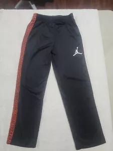 ✅️Nike Jumpman Jordan Kids Black/red  Sweat Pants Size 5-6Y   - Picture 1 of 11