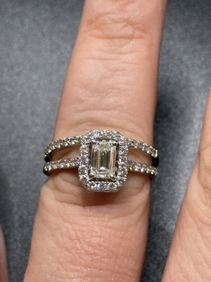 14k White Gold Emerald Cut Diamond Halo Wedding Set Natural Diamond 1.25 Sz 8.5 - Image 1 of 4