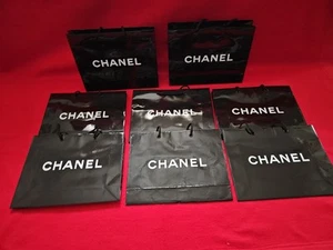 Chanel Geschenktüte Classic schwarz (8 Stück) leere Papiertüten Shopping Lot Konvolut  - Bild 1 von 9