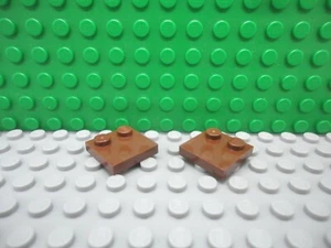 Lego 2 rotbraune 2x2 Grundplatte mit 2 Noppen am Rand NEU - Bild 1 von 1
