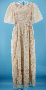 Vtg Women's 70s Cream Leaf Print Maxi Prairie Dress W/ Lace Trim XS/S 1970s - Picture 1 of 15