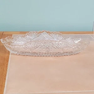 Beautiful Oval Glass Dish - Picture 1 of 12