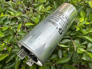 1P CBB65A CBB65A -1 Air-conditioner Capacitor 450V 50/60Hz 45uF (B81) - Picture 1 of 2