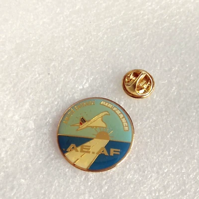 Pin's Lapel pin pins AVION LE CONCORDE AMITIE ENTRAIDE AIR FRANCE AE . AF - Photo 1/4