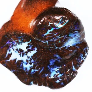 63 CTS BOULDER MATRIX ROUGH. RED AND PURPLE METALLIC OPAL - Picture 1 of 3