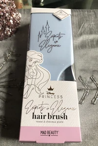 Disney Princess ‘Experts In Elegance’ Paddle Hair Brush Gift Set - Picture 1 of 3