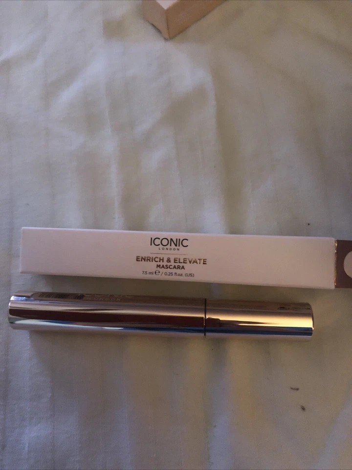 Iconic London Enrich + Elevate Mascara Black Full Size .25oz - Image 1 of 1