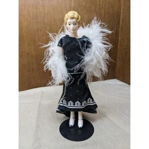 Vintage 1980's Avon Roaring 20's Flapper Porcelain Doll Original Clothes & Stand - Picture 1 of 12