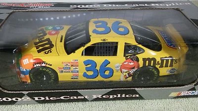 2002 Team Caliber Pit Stop KEN SCHRADER #36 M&M's Ford Nascar 1/24 Diecast - Image 1 of 4