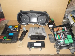 KIT ENCENDIDO PEUGEOT EXPERT / TOYOTA PROACE / VAUXHALL VIVARO / FIAT SCUDO ECU - Imagen 1 de 13