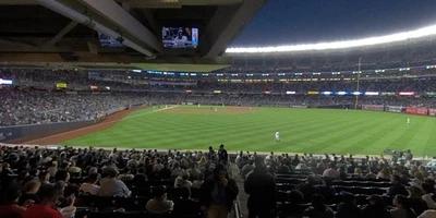 2026 年纽约洋基门票 4 月 19 日星期日对阵堪萨斯州 伟大的座位 sec 105w — 第 1/4 张图片