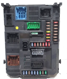 ECU Bsi / Fusible Peugeot 208 , Código:9678355880-01 - Imagen 1 de 3