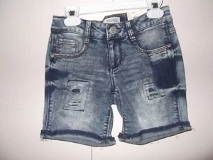 MUDD - GIRLS - BERMUDA SHORTS - MEDIUM WASH - SIZE 7 (AC-27-223) - Picture 1 of 3