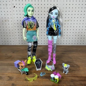 Monster High Frankie & Deuce Gorgon Coffee Break Set - Bild 1 von 18
