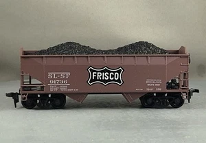 Athearn - Frisco - 34' C/S Twin Hopper w/Load # 91736 - Picture 1 of 6