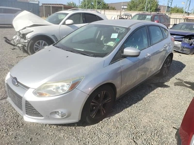 GRY DECKLID TAILGATE 2012-2014 FORD FOCUS Foto 1 de 4