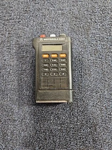 FOR PARTS OR REPAIR Motorola Saber Radio H99QX + 065H Handie-Talkie FM Radio - Zdjęcie 1 z 9