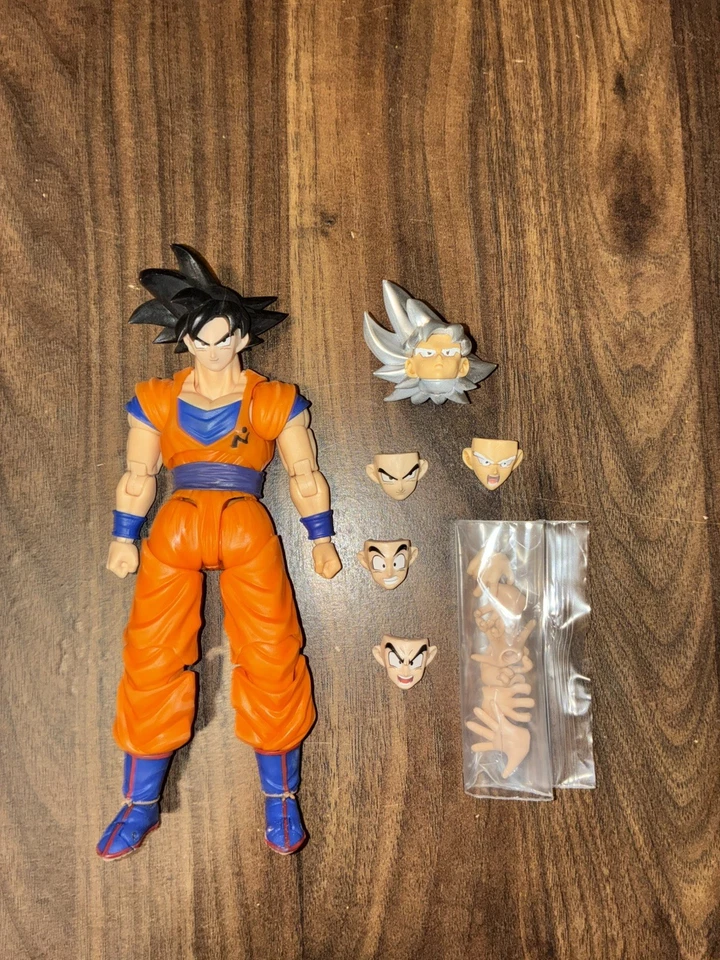 Kong studios (galaxy patrol Goku) personalizado + acessórios   - Imagem 1 de 4