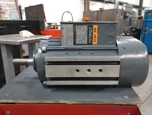 Delta Motor, 7.5HP, 3450RPM, 3 Phase, Frame 1492-87, 438-02-314-2045 - Picture 1 of 6