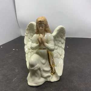 BELLEEK Pottery Classic Irish Nativity Angel Figurine Christmas/Holiday - Imagen 1 de 5